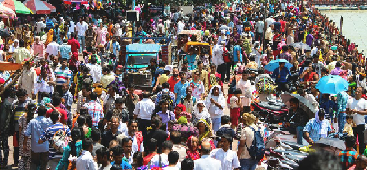 En hausse ou en baisse ? Ce que les dernières tendances nous disent sur la population mondiale